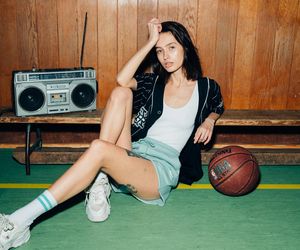 Modowa podróż do przeszłości. Pinterest ujawnił najsilniejszy trend nadchodzących miesięcy