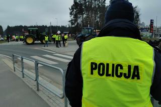 Protest rolników 20 marca. Blokada dróg m.in. w Dywitach i Olsztynku. Policja pilnuje bezpieczeństwa