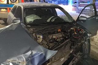 Pijany wjechał w ogrodzenie, na pomoc wezwał pijanego kolegę