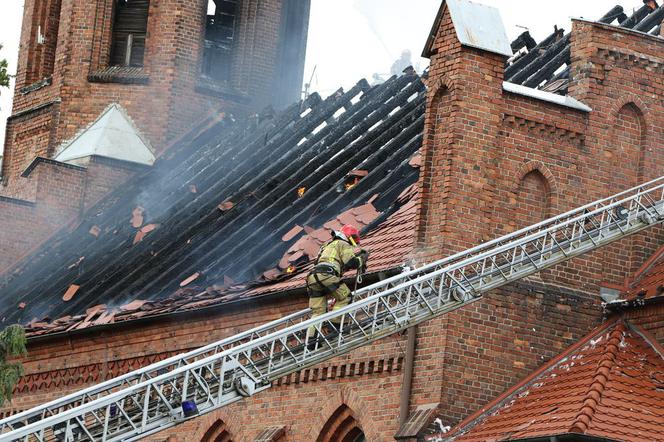 W Boże ciało zapłonął kościół