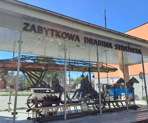 Zabytkowa drabina strażacka