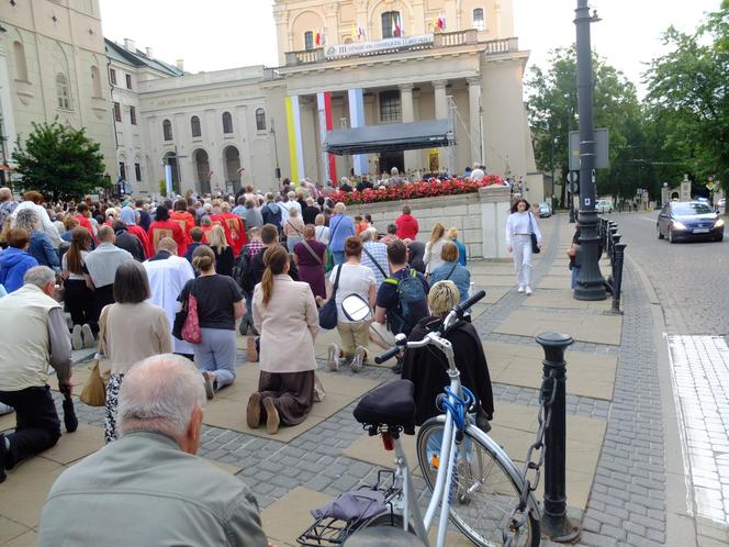 Łzy na twarzy Maryi. Wierni uczcili 75 rocznicę Cudu Lubelskiego