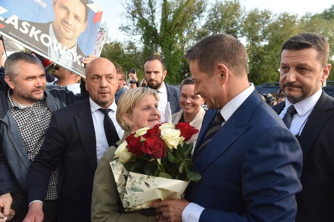 Rafał Trzaskowski, Sławomir Mentzen