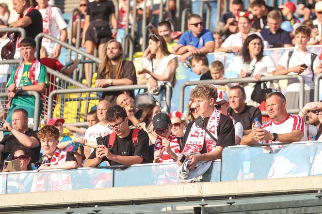 Kibice na meczu gwiazd Polska - Brazylia na Stadionie Śląskim