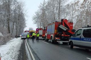  Kraksa trzech aut pod Siedlcami, dwie osoby poważnie ranne