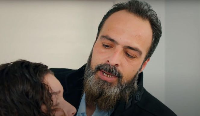 Zeynep trafi do szpitalu w krytycznym stanie, a lekarze podejmą desperacką walkę o jej życie.