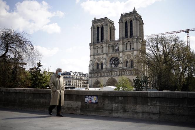 Dokładnie dwa lata temu płonęła katedra Notre-Dame. Jak wygląda aktualnie? [ZDJĘCIA, WIDEO]