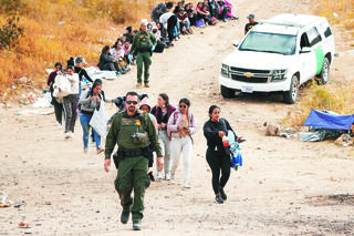 1,5 mln imigrantów wślizgnęło się do USA