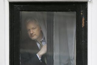 Pamela pokazała się prezydentowi w bikini! Chciała tylko jednego