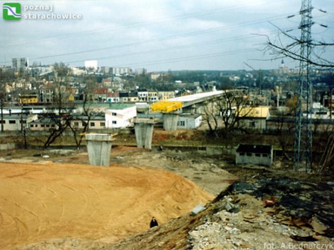 Budowa wiaduktu na trasie N-S Starachowice/ Marzec 1998