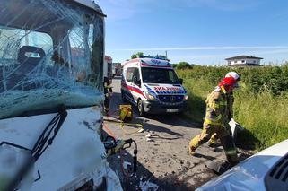 Wypadek w powiecie grudziądzkim! Kierowca zakleszczony w pojeździe [ZDJĘCIA] 