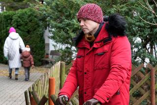 Barwy szczęścia odc. 2985: Bruno (Lesław Żurek), Bożena (Marieta Żukowska), Tadzio (Józio Trojanowski)