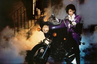 Historia wschodzącej gwiazdy rocka, czyli... historia filmu Purple Rain. W produkcji główną rolę zagrał sam Prince 