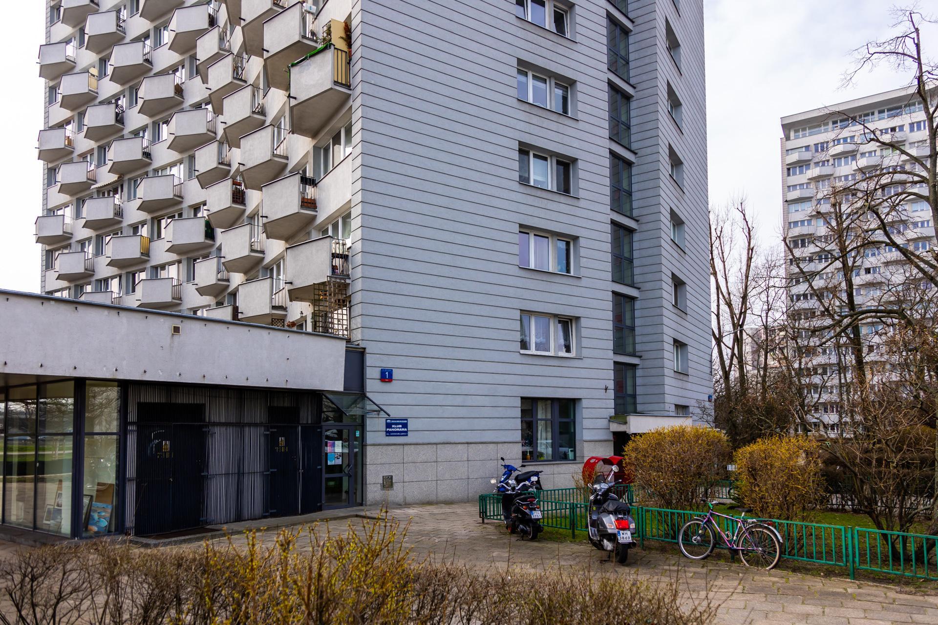 Iksy z Osiedla Torwar - zdjęcia. Jedne z najpiękniejszych bloków PRL w Warszawie