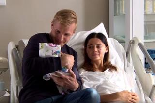 M jak miłość odcinek 1329, Iza (Adriana Kalska), Artur (Tomasz Ciachorowski), Maja