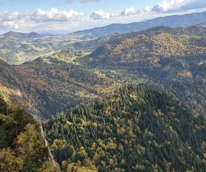 To jedno z najstarszych polskich uzdrowisk najpiękniej wygląda jesienią. Kurowali się w nim Sienkiewicz, Prus, Matejko i Konopnicka