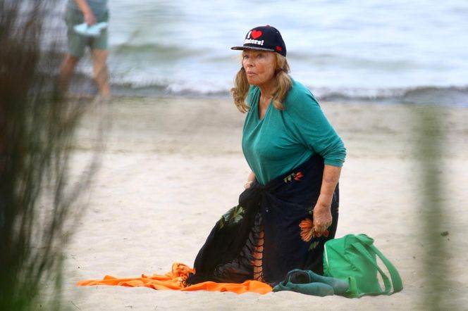 Agnieszka Fitkau-Perepeczko na plaży w Sopocie