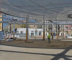 Rynek Łazarski z jedną z największych na świecie poduszek ETFE
