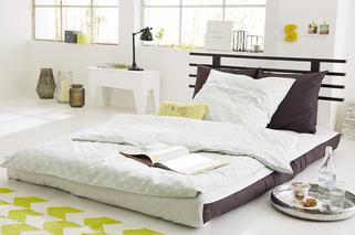 Łóżka z zagłówkiem