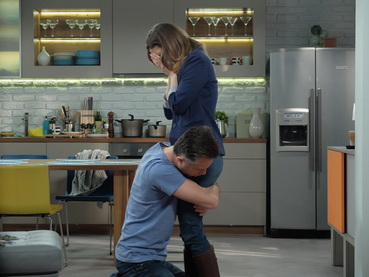 Pierwsza miłość. Artur (Łukasz Płoszajski), Kinga (Aleksandra Zienkiewicz)