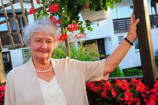 Grób matki Bronisława Komorowskiego