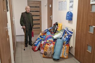 Sto lat dobroci! Pan Józef znów pomógł zwierzętom. Tak świętował swoje 100. urodziny