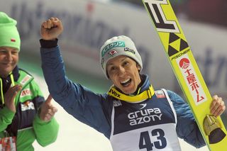 Ma 53 lata i dalej skacze. Noriaki Kasai w składzie Japonii na inaugurację zimy w Pucharze Kontynentalnym 