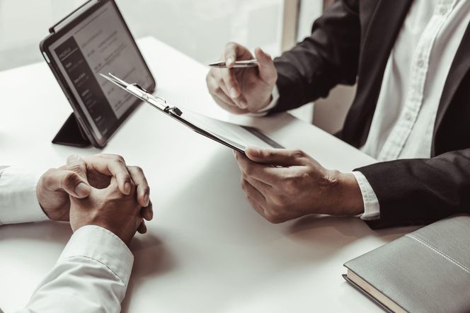 Oferują 18 tys. zł i pracę od 8 do 16