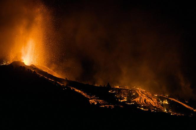 Wybucha wulkan gigant, ziemia pęka! Erupcja potrwa MIESIĄCAMI?