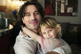 	Barwy szczęścia odc. 2921.Cezary (Marcel Opaliński), Lea (Lena Sobota)