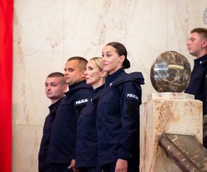 Nowi policjanci zasilili szeregi śląskiej policji! Wśród nich osiem policjantek