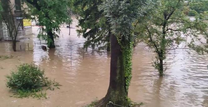 Śląskie miasta walczą z żywiołem, dochodzi do ewakuacji