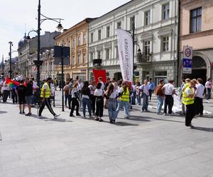 Pochód Juwenaliowy Łódzkich Uczelni. Studenci przejęli Łódź! [ZDJĘCIA]