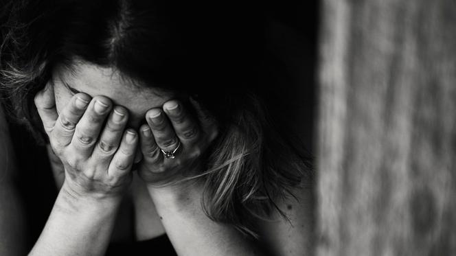 Ponad 60% Polaków ma depresję?! Te dane szokują. Jakie są objawy depresji i jak z nią walczyć? 