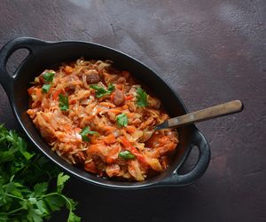 Kapusta po cygańsku - czyli sycący misz-masz warzywno-kiełbasiany na obiad