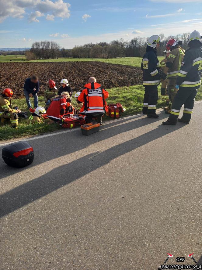 Jabłonica Polska. Wypadek motocyklisty [GALERIA]