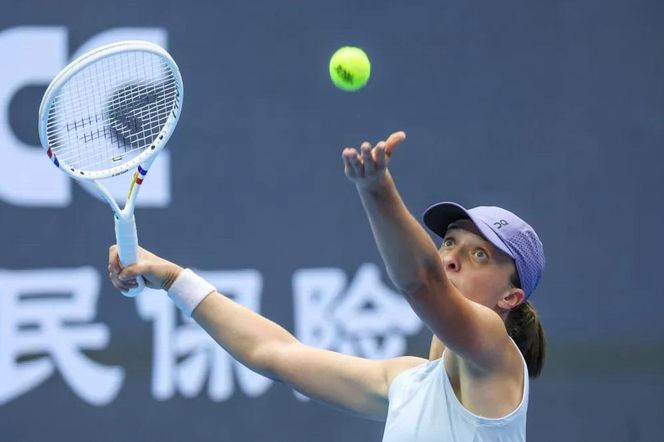 Szok na korcie! Polak przerwał grę Igi Świątek, a ona… nie gryzła się w język