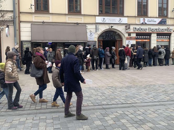 Kolejki po pączki w tłusty czwartek w Lublinie