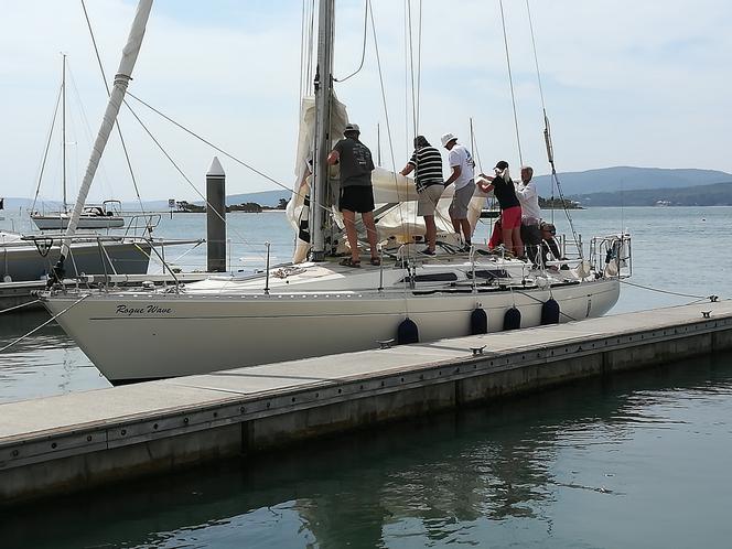 Asia Pajkowska na starcie regat Sydney – Hobart