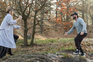 Doda Dorota Rabczewska wpada w objęcia ukochanego. 