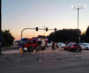 Wypadek na skrzyżowaniu ulic Stella Sawickiego i Bora Komorowskiego