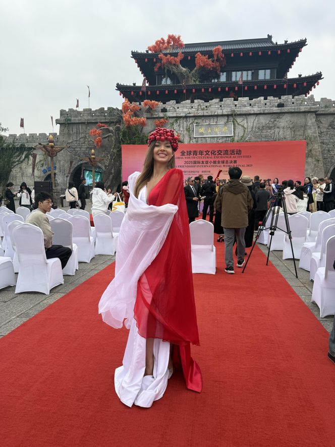 Polka podbiła Chiny! Ewa Bochenko z tytułem I Wicemiss Miss Friendship International 2025