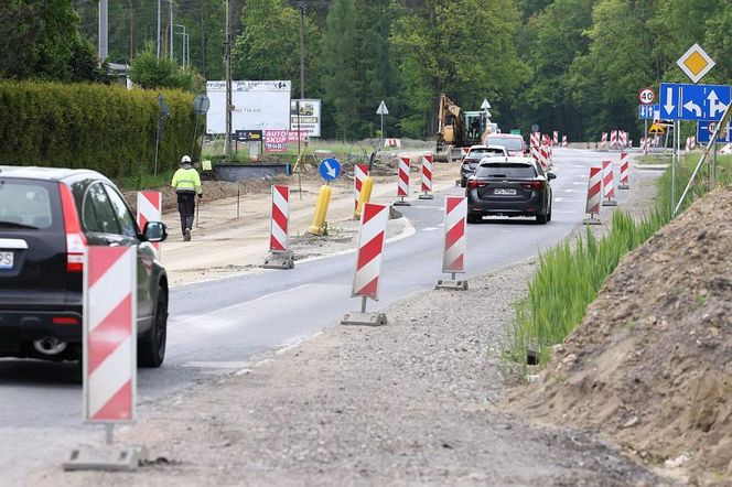 Trwa przebudowa odcinka drogi nr 928 między Mikołowem i Kobiórem