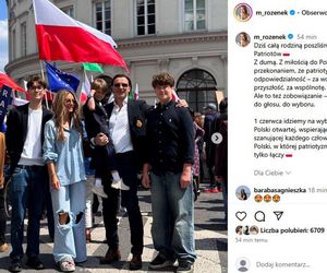 Rozenek w podartych spodniach na marszu