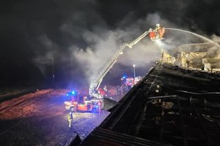 Na miejscu zdarzenia w gminie Stoczek Łukowski interweniowało w sumie 19 pojazdów ratowniczo-gaśniczych i 92 strażaków