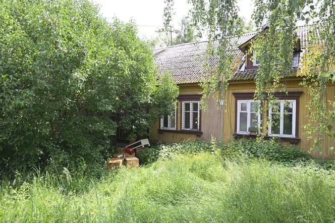 Policja na Osiedlu Przyjaźń w Warszawie 