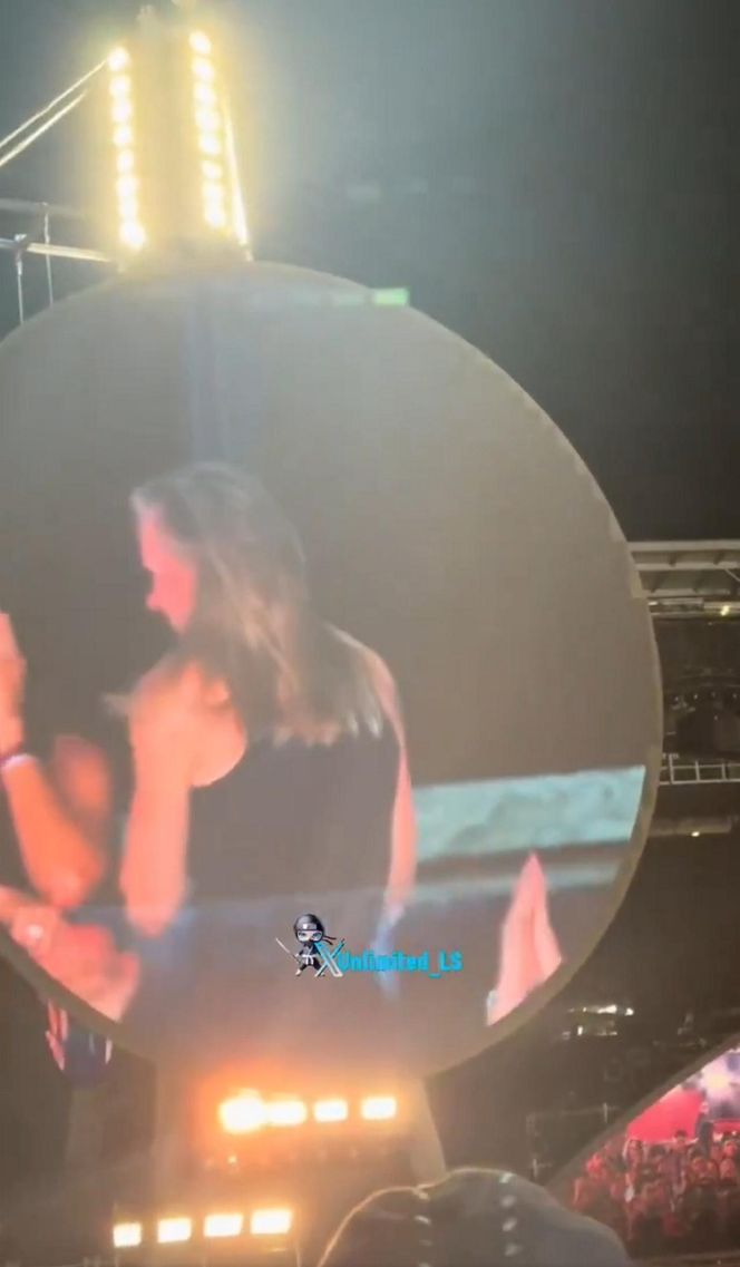 Skandal na koncercie gwiazdy. Żonaty milioner przyłapany na zdradzie z podwładną. Zobaczył to cały świat!