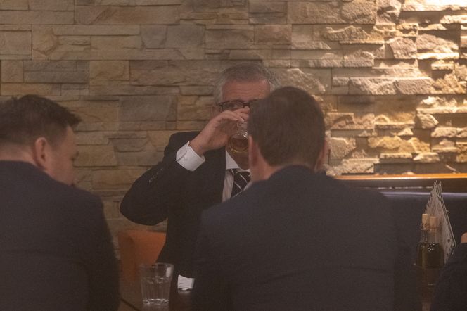 Fernando Santos świętuje po objęciu reprezentacji 