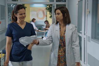 M jak miłość, odcinek 1688: Aneta (Ilona Janyst), Kasia (Paulina Lasota)