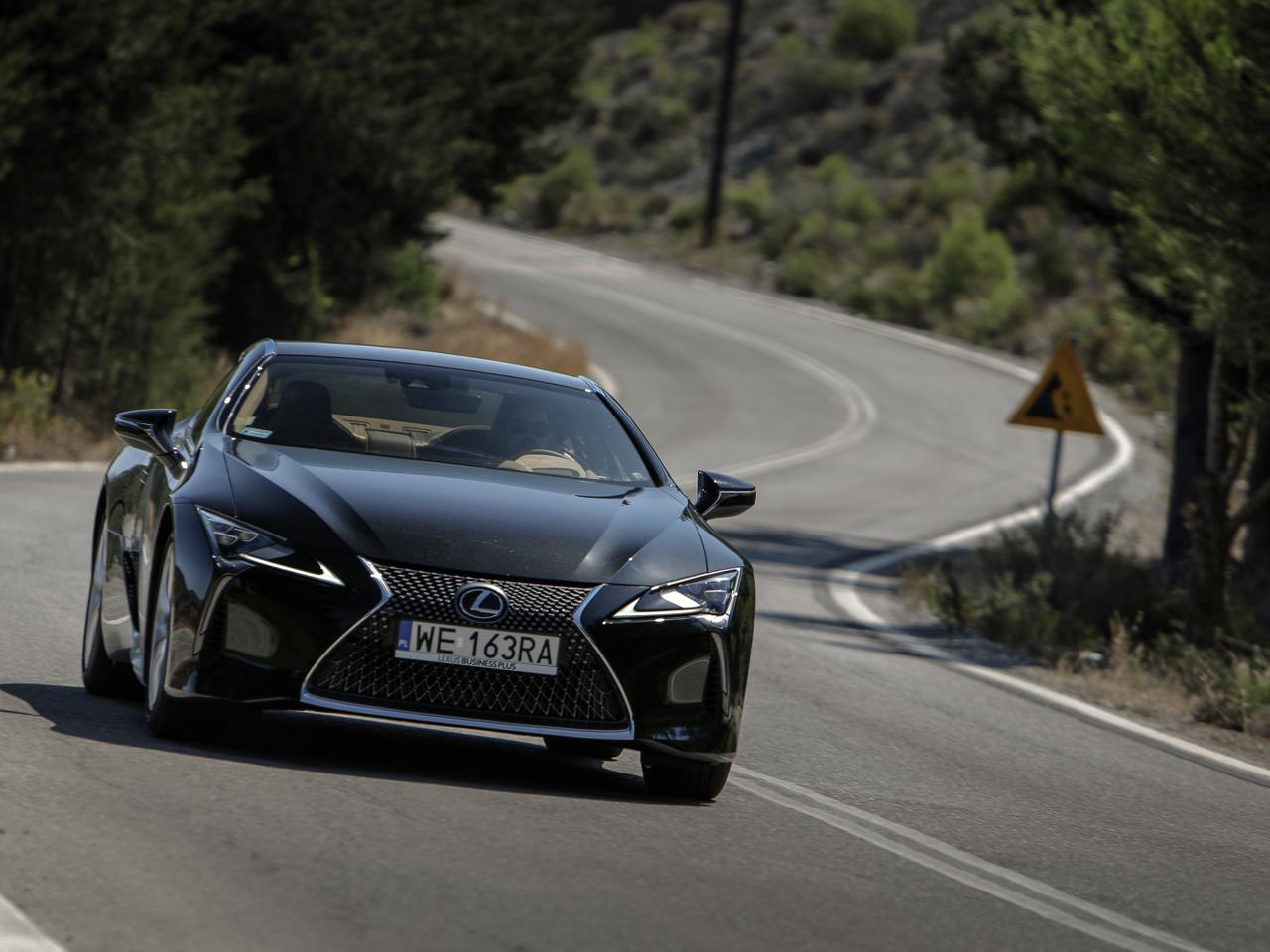 Lexus LC500 5.0 V8 477 KM Carbon